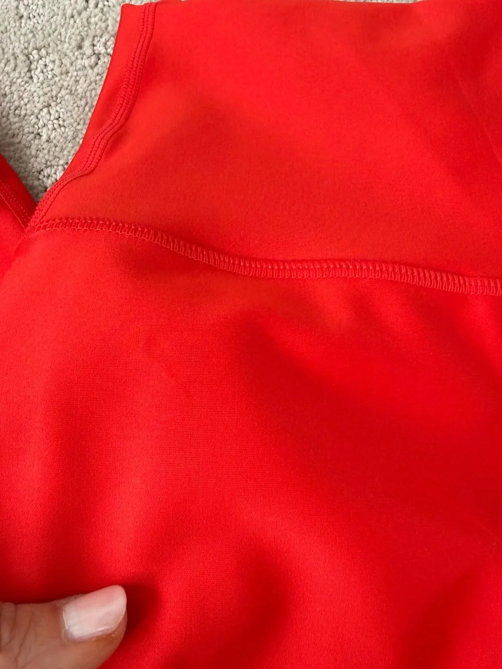 ALO 7/8 High-Waist Airlift Legging in Bright Red - Small